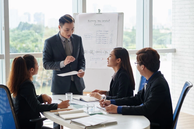 Organic vs Paid Social Media - The Hybrid Strategy for Business Growth